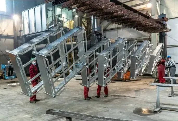 Jak przygotować stal pod ocynk? 5 najczęstszych błędów projektowych